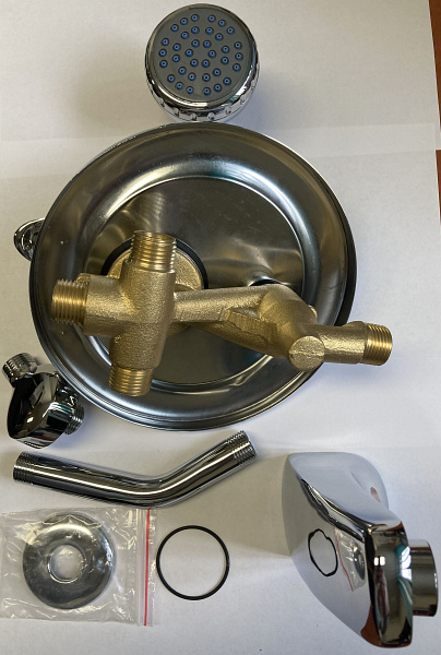 GOLF falba építhető zuhany szett